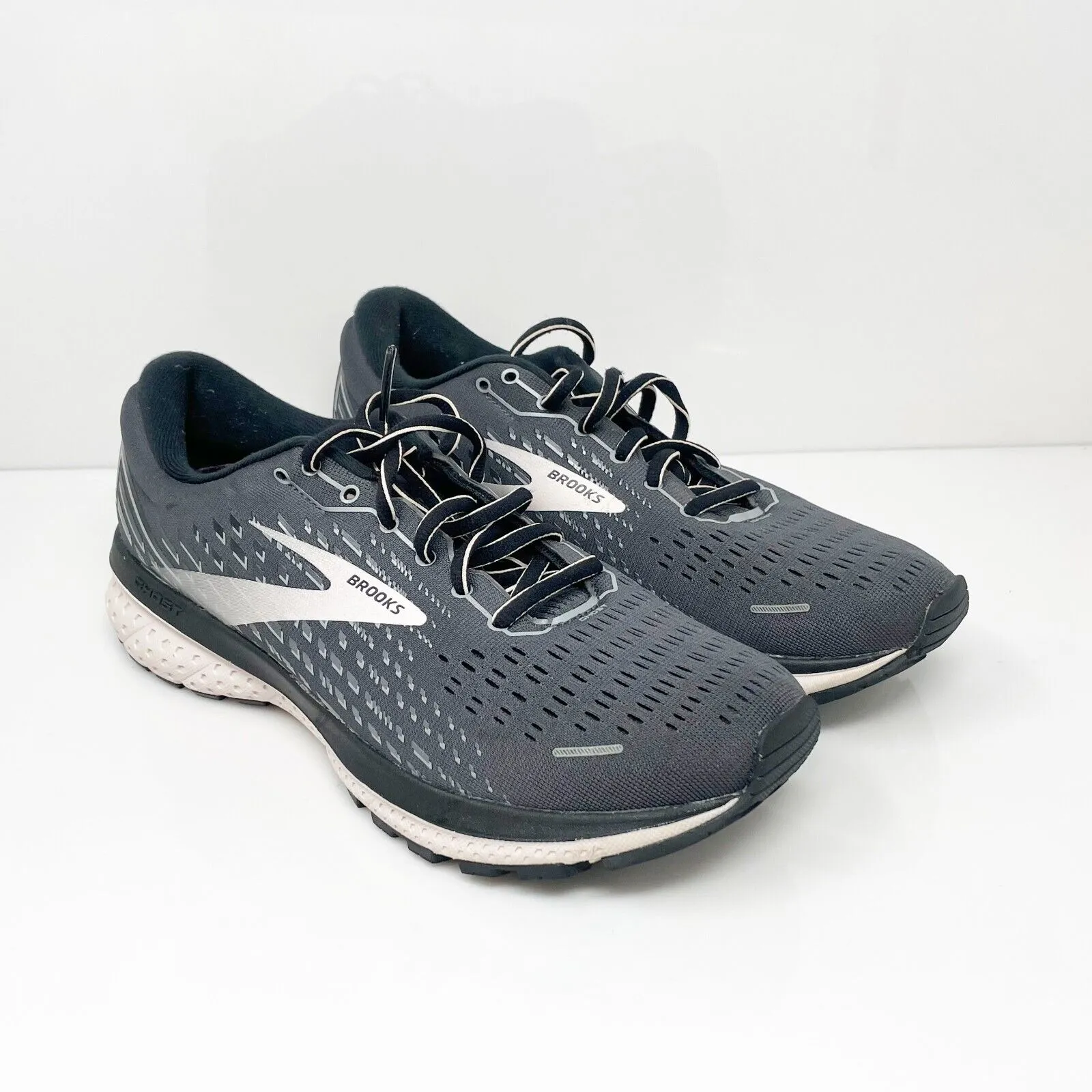 Brooks Womens Ghost 13 1203381B062 Gray Running Shoes Sneakers Size 9 B