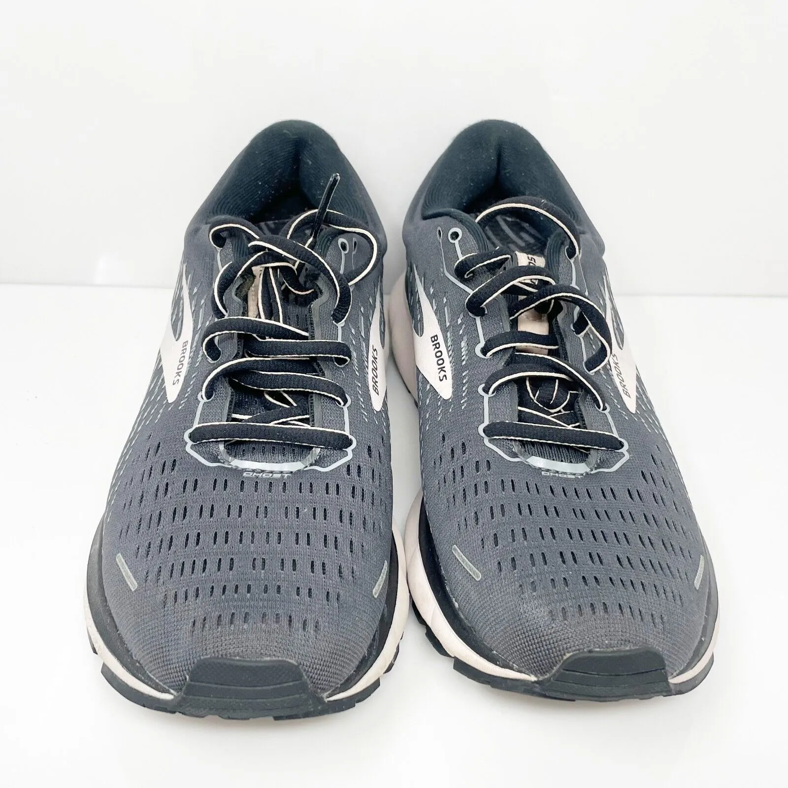 Brooks Womens Ghost 13 1203381B062 Gray Running Shoes Sneakers Size 9 B