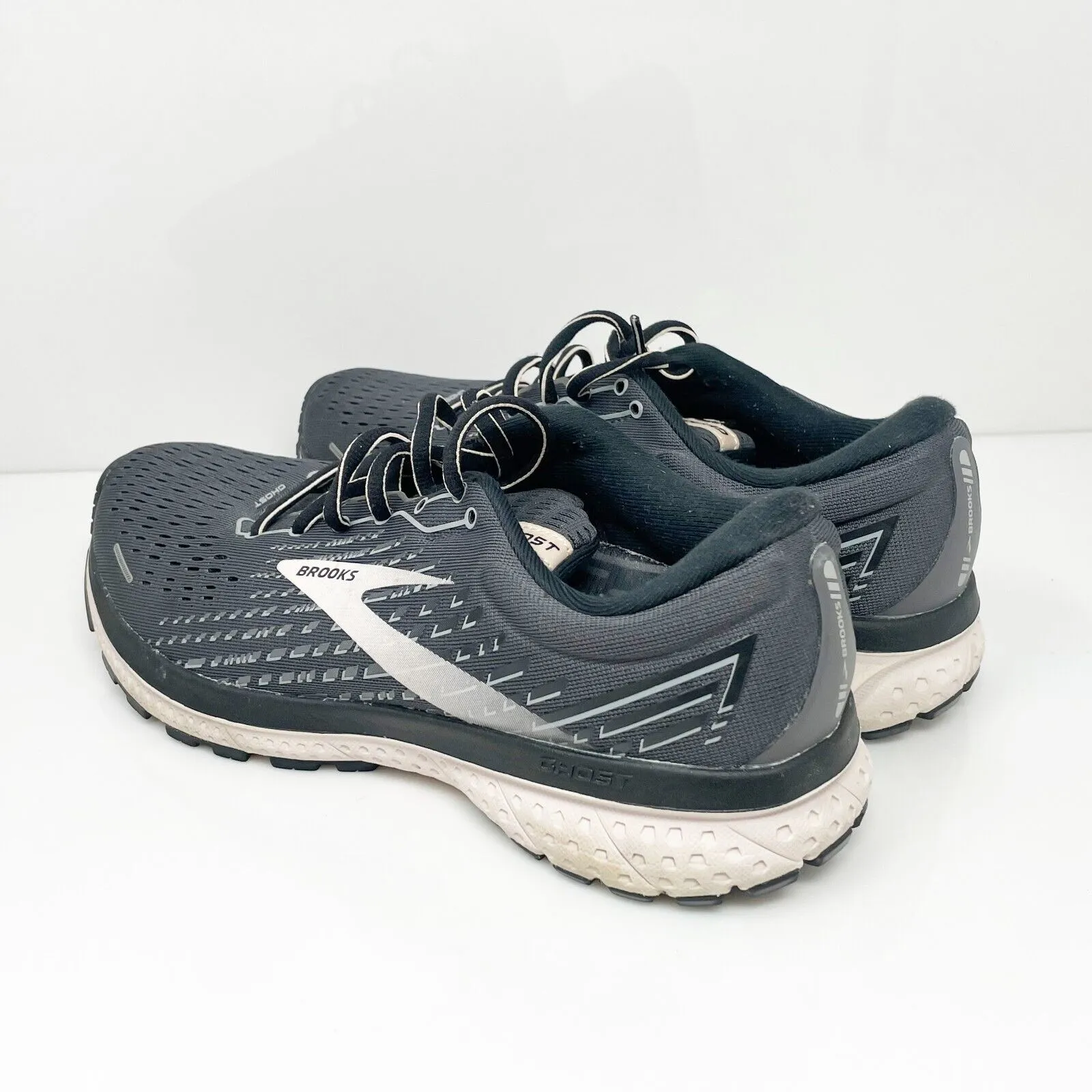 Brooks Womens Ghost 13 1203381B062 Gray Running Shoes Sneakers Size 9 B