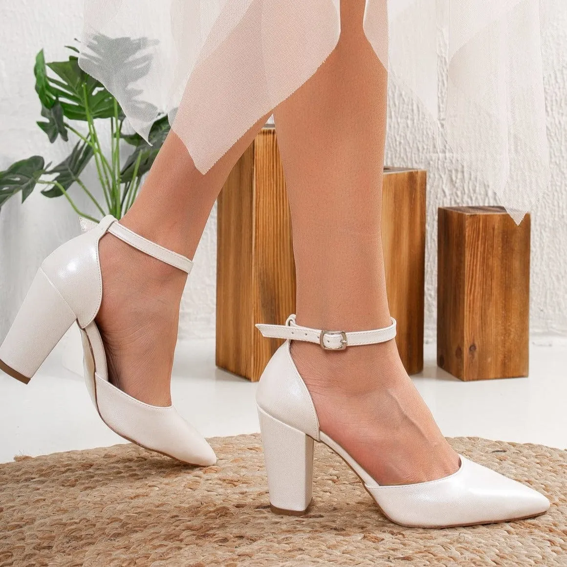 Gisele Vegan Leather Wedding Heels | Ivory