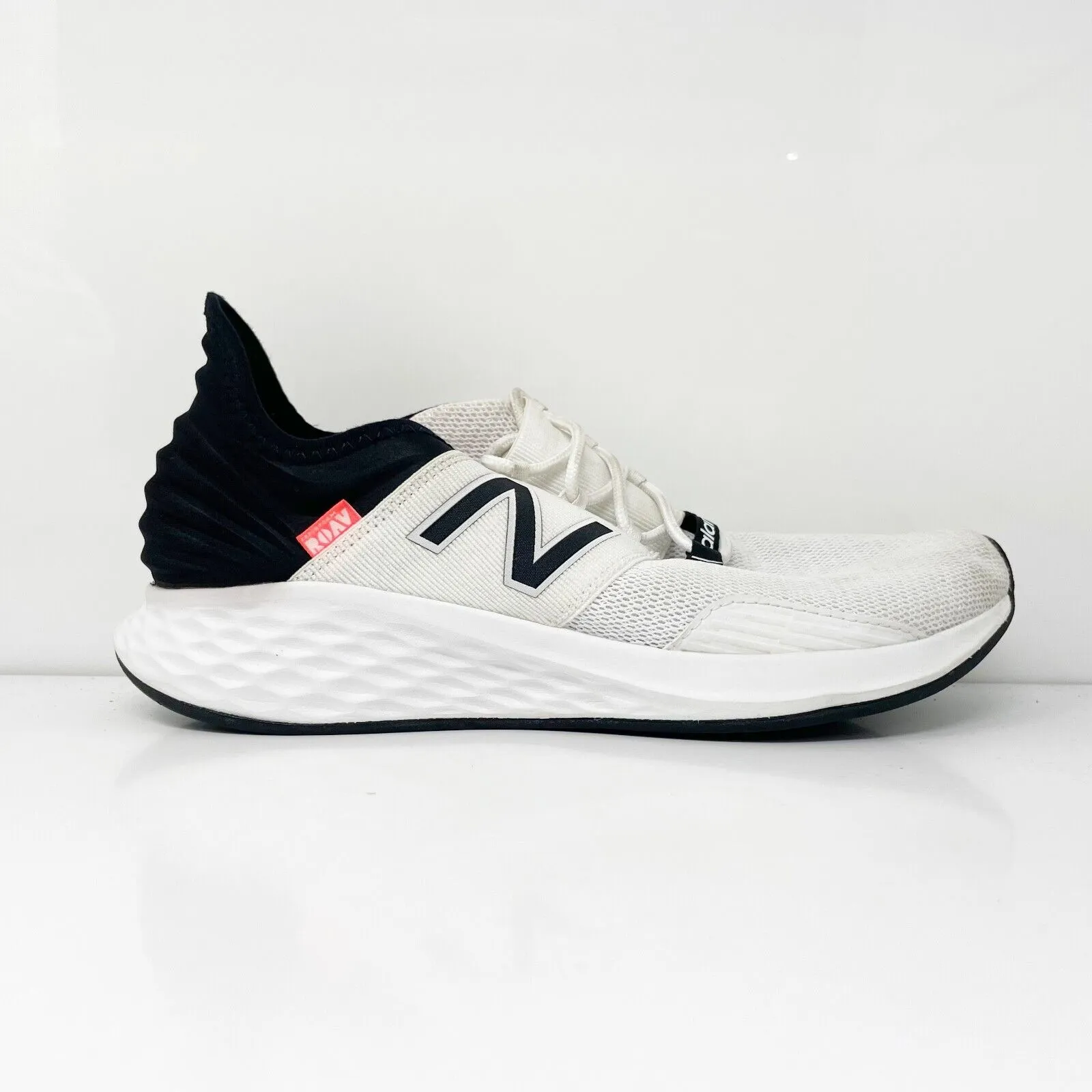 New Balance Womens Fresh Foam Roav WROAVLW White Running Shoes Sneakers Sz 10.5B