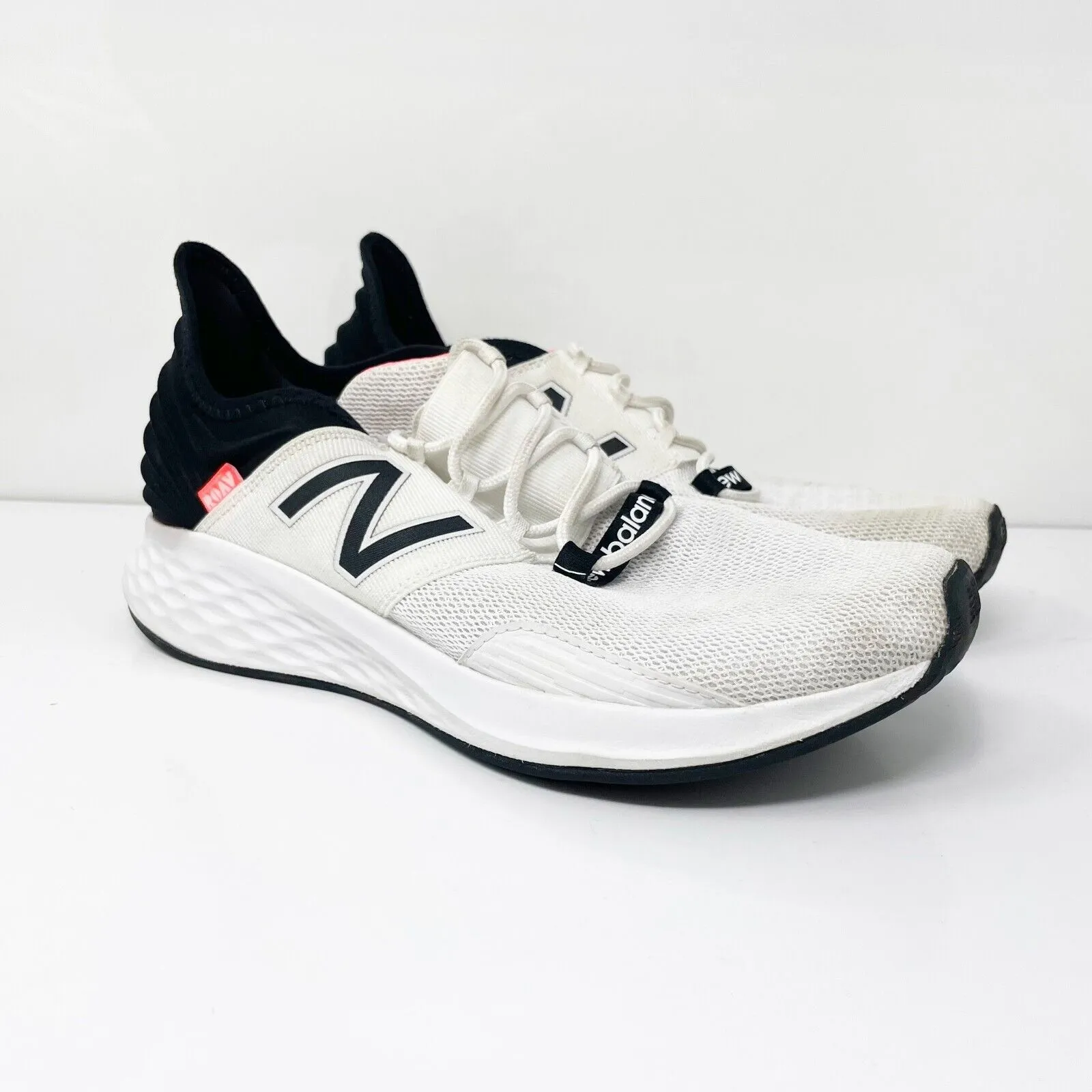 New Balance Womens Fresh Foam Roav WROAVLW White Running Shoes Sneakers Sz 10.5B