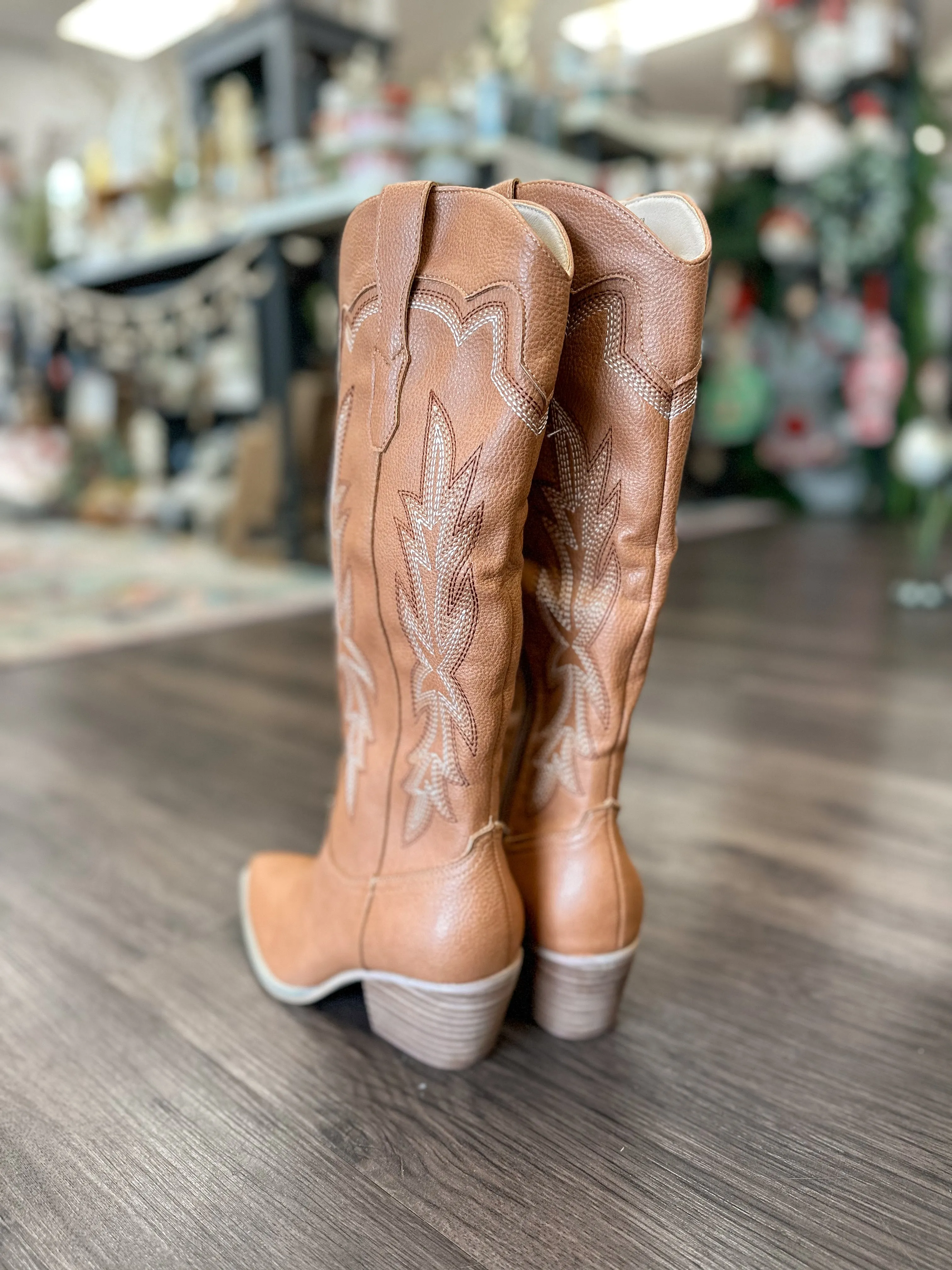 Oasis Society Ainsley Cowboy Boot