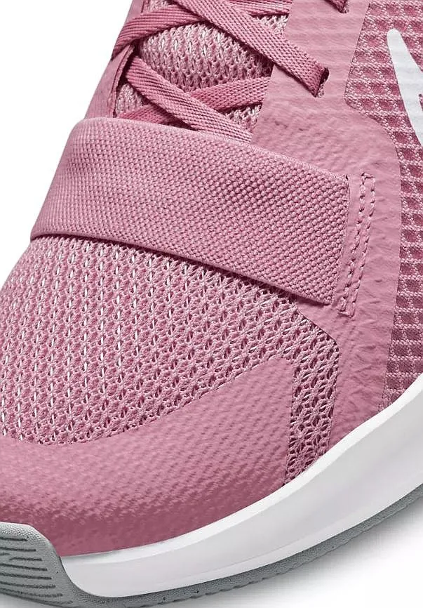 shoes Nike MC Trainer 2 - Elemental Pink/White/Pure Plat - women´s